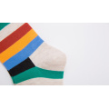 Happy Socken gestreifte Frauen Baumwollsocken Hersteller Mädchen Crew Socken Großhandelsfabrik